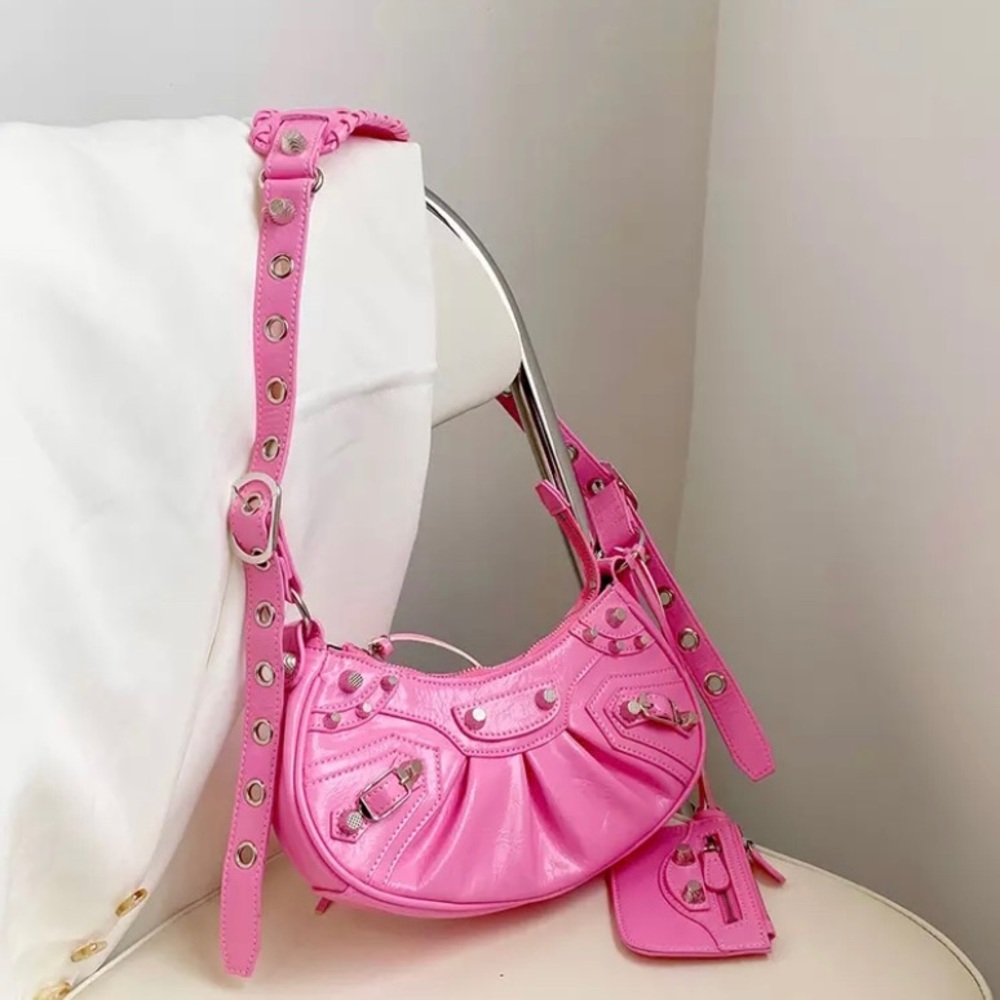 Pink retro crossbody bag